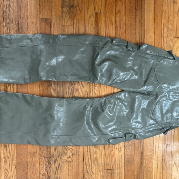 Faux leather pants - Picture 3 of 5